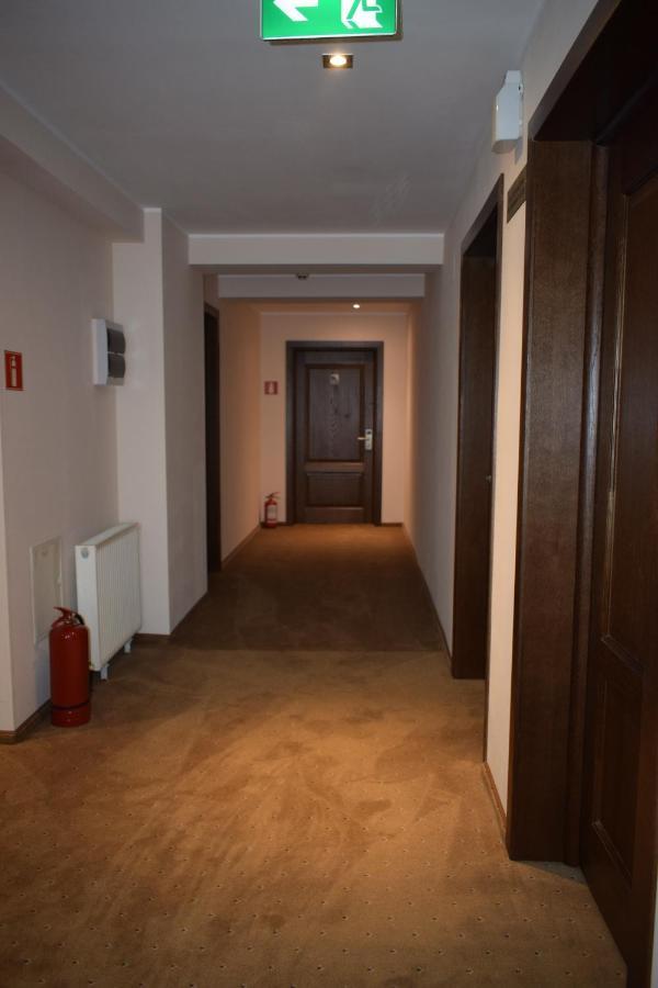 Hotel Regal Брашов Екстериор снимка