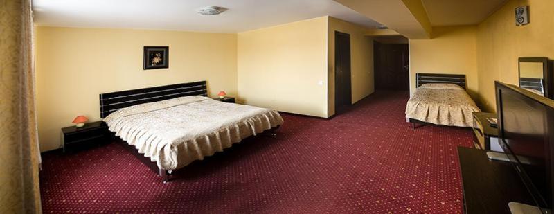 Hotel Regal Брашов Стая снимка