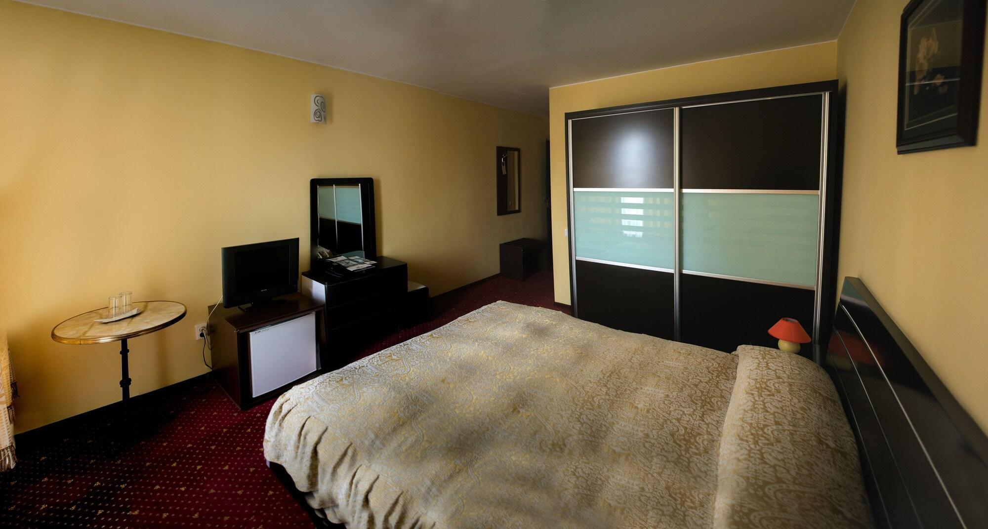 Hotel Regal Брашов Екстериор снимка