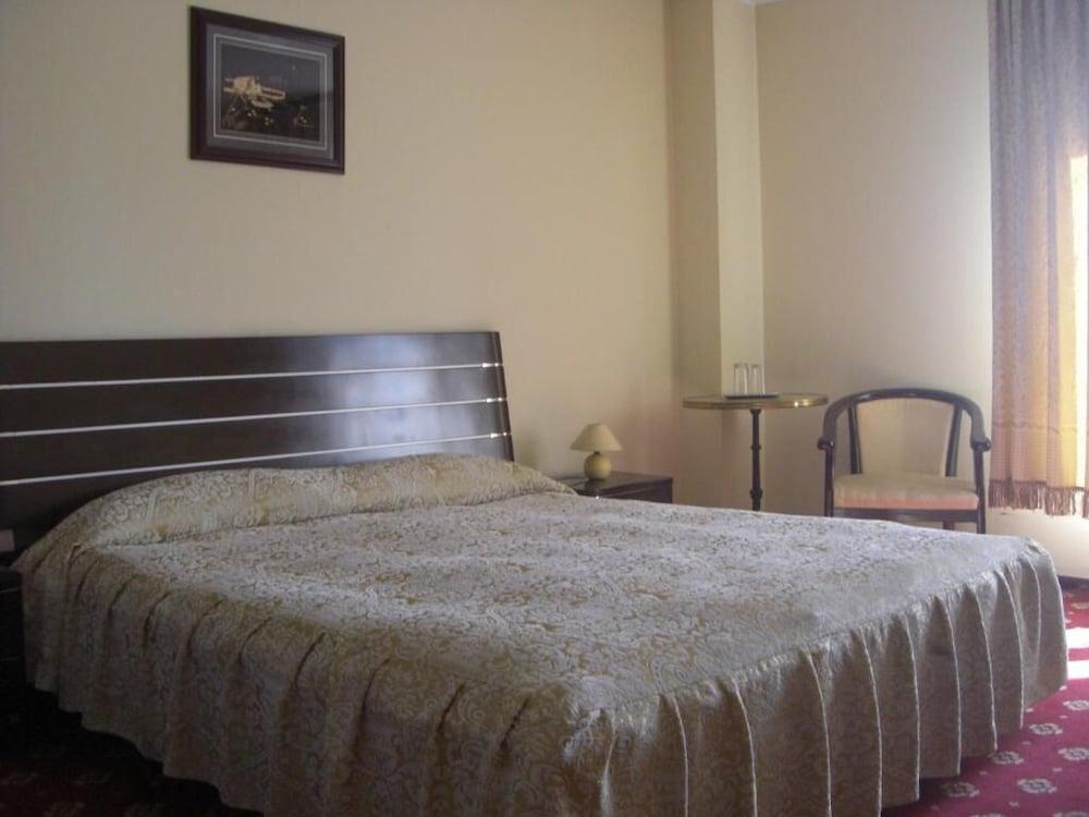 Hotel Regal Брашов Екстериор снимка