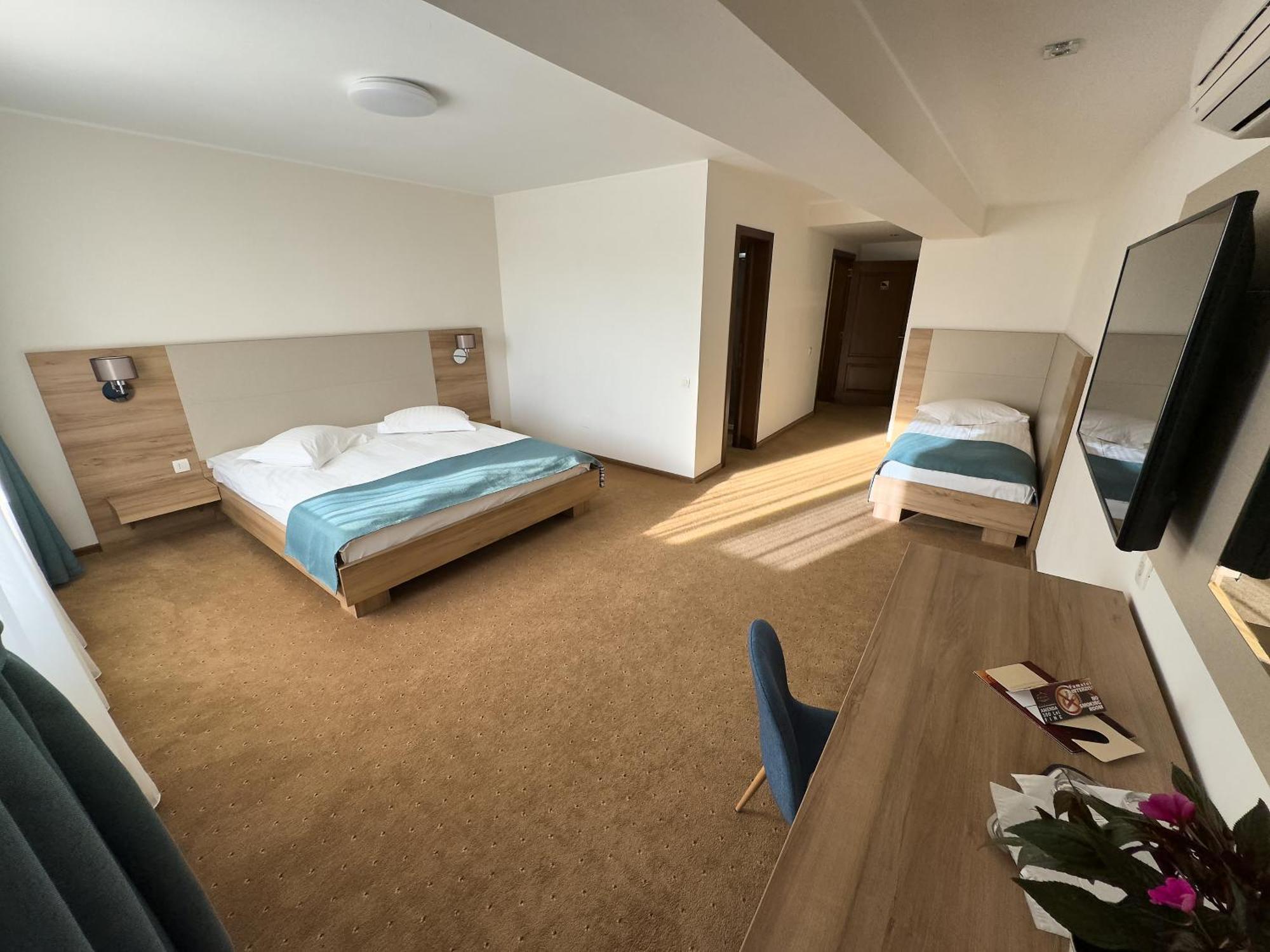 Hotel Regal Брашов Екстериор снимка