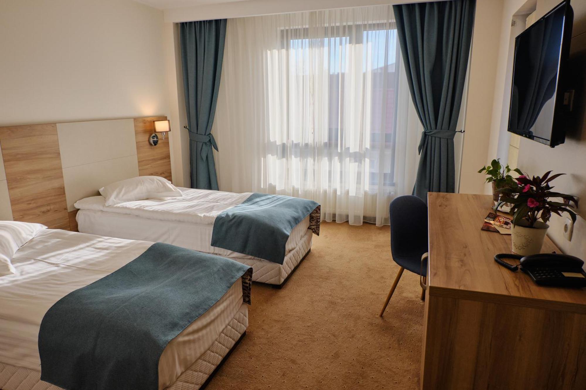 Hotel Regal Брашов Екстериор снимка