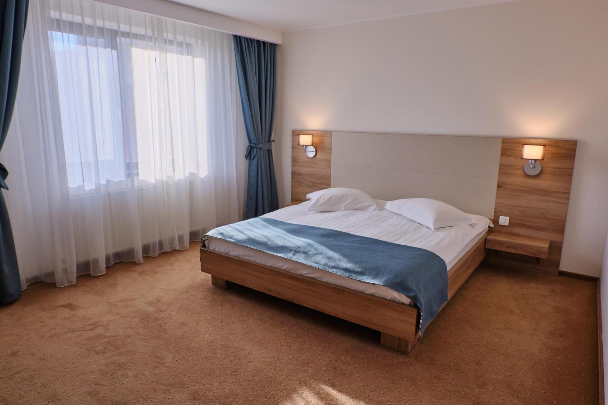 Hotel Regal Брашов Екстериор снимка